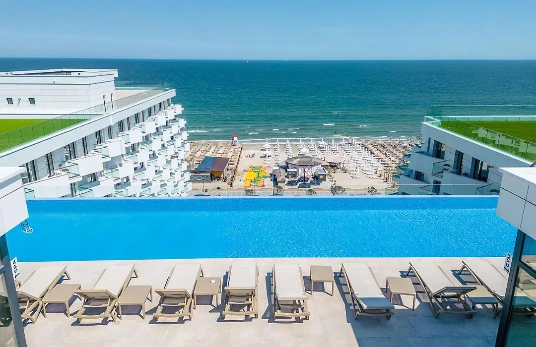 Black Sea Infinity Pool & Spa-1