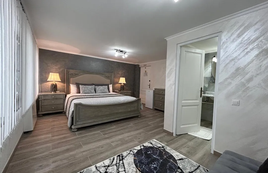 Diplomat Villa-1