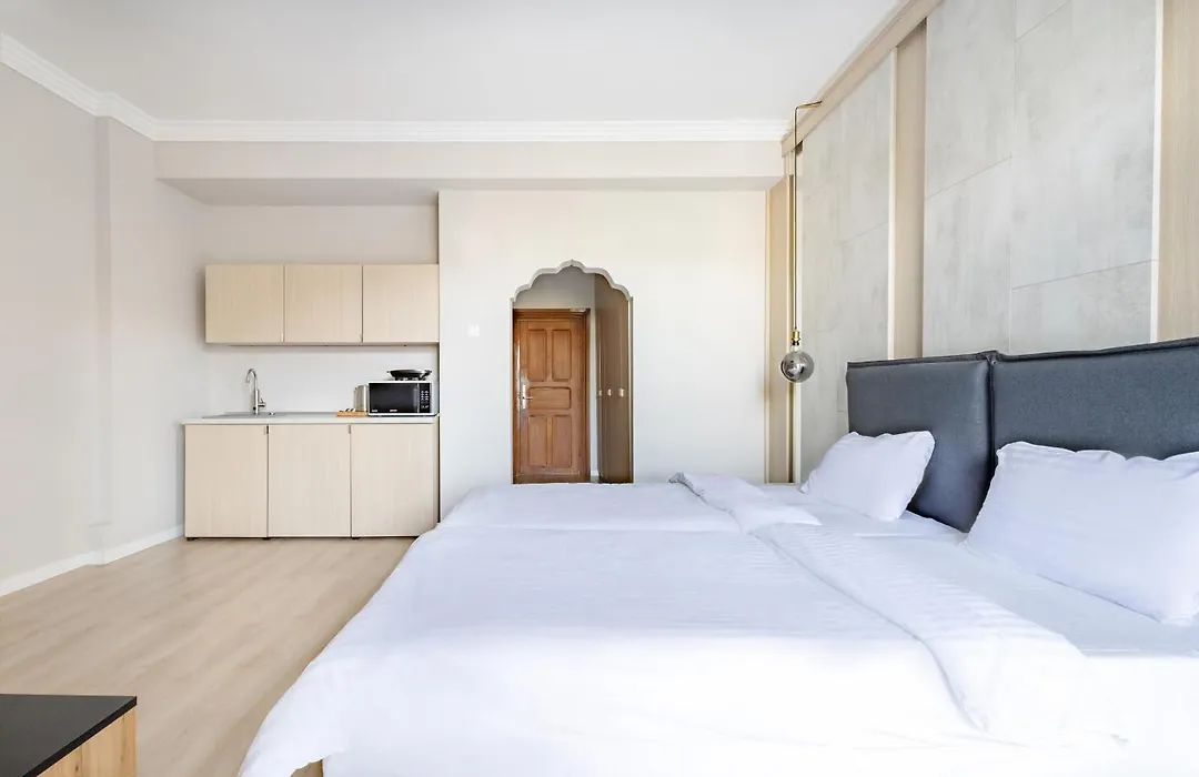 Piccolo Mondo By Citybookings-1