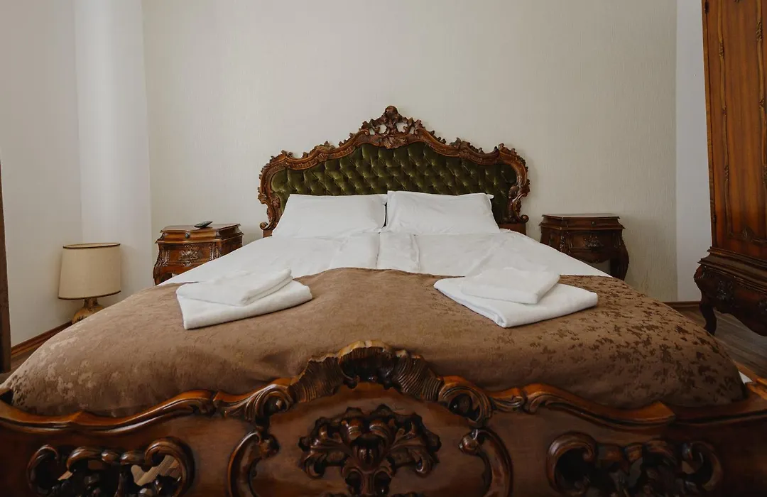 Casa Baronului-1