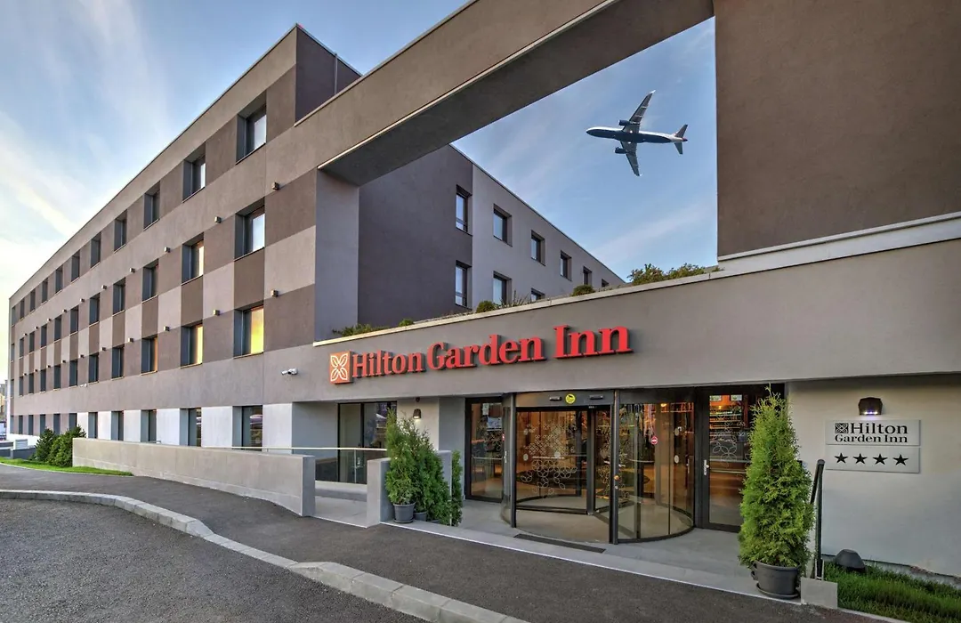 Hilton Garden Inn Bucharest Airport-1