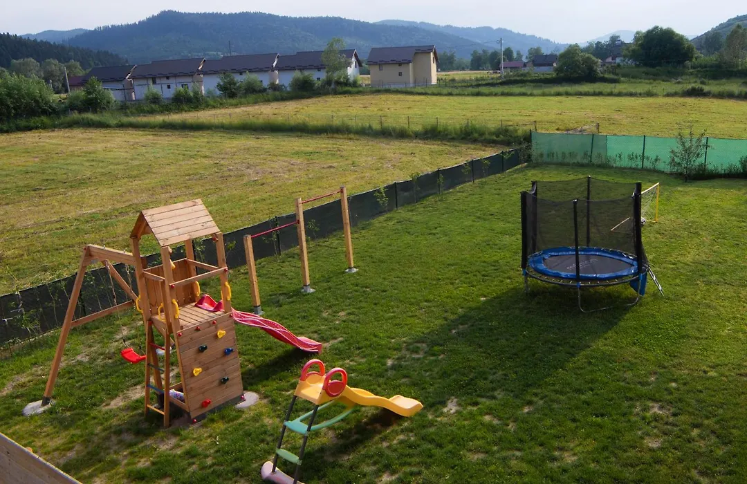 DOM HILLS Bucovina-1