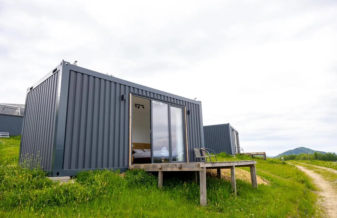 Ursa Mica Glamping Resort-1