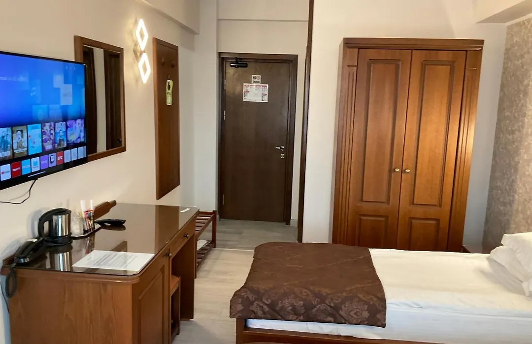 Hotel Ana-1