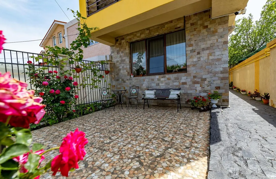Casa Amelie Mangalia-1