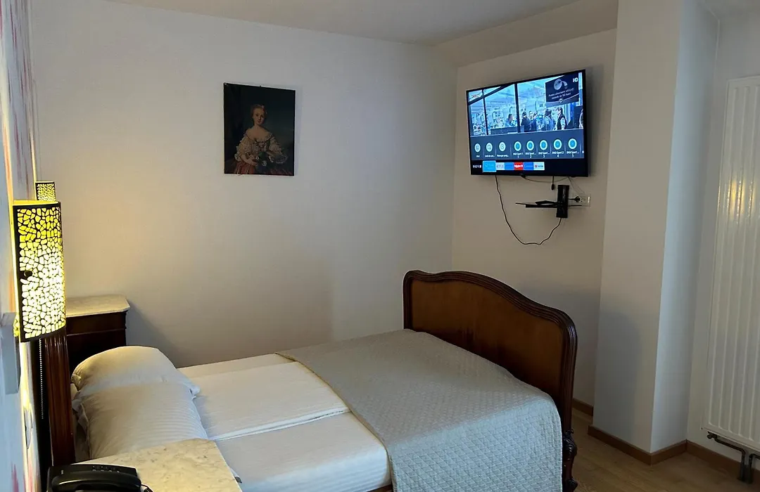 Hotel Senator-1