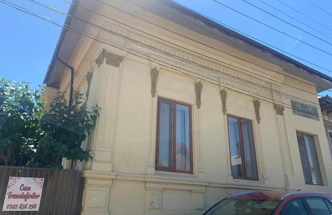 Casa Trandafirilor-1