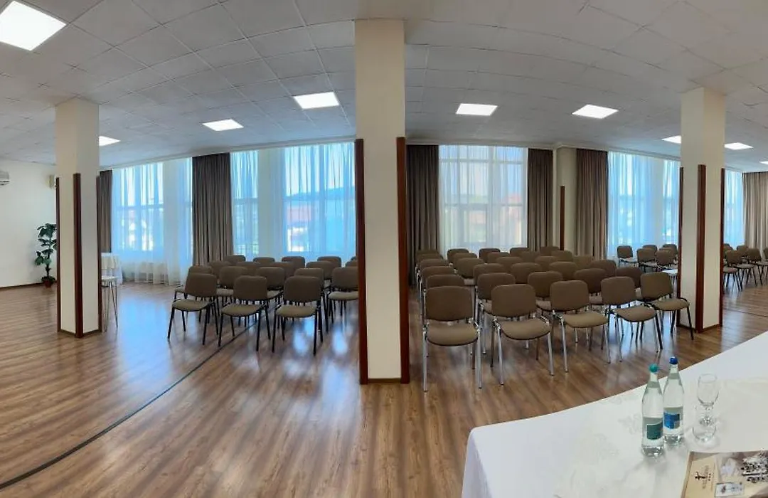 Hotel Diana-1