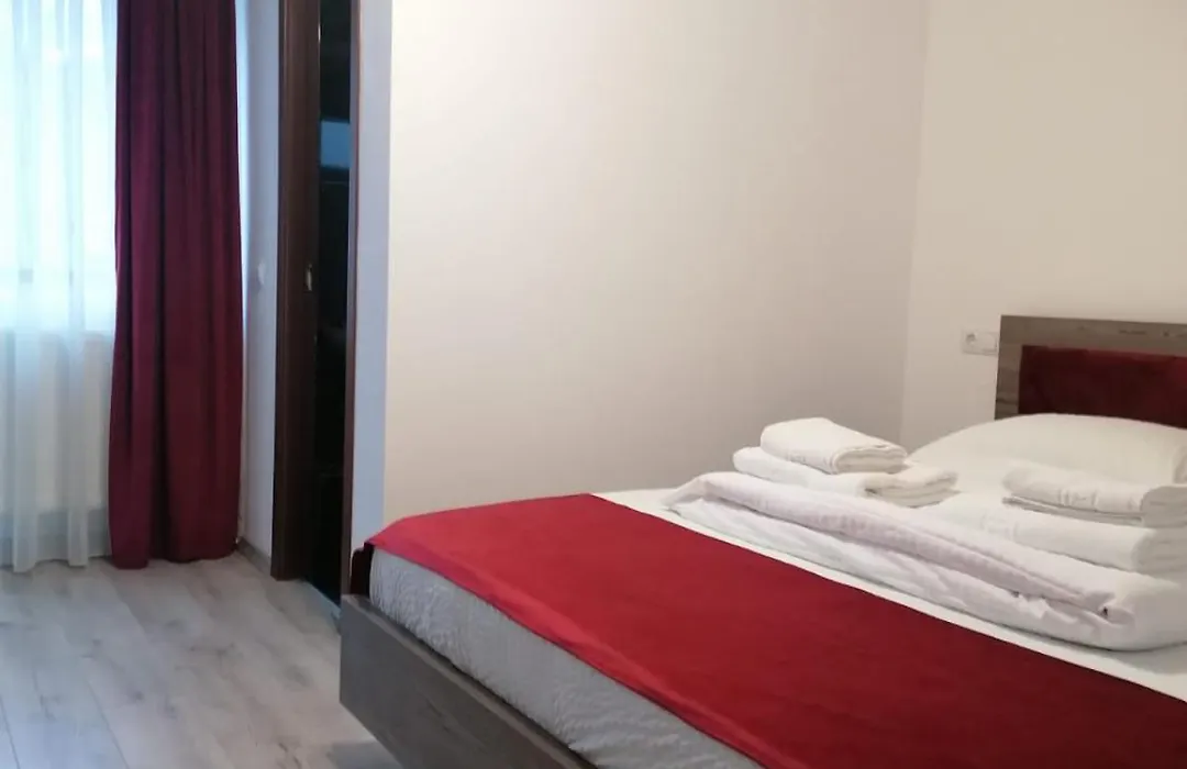 Casa Vânătorilor-1