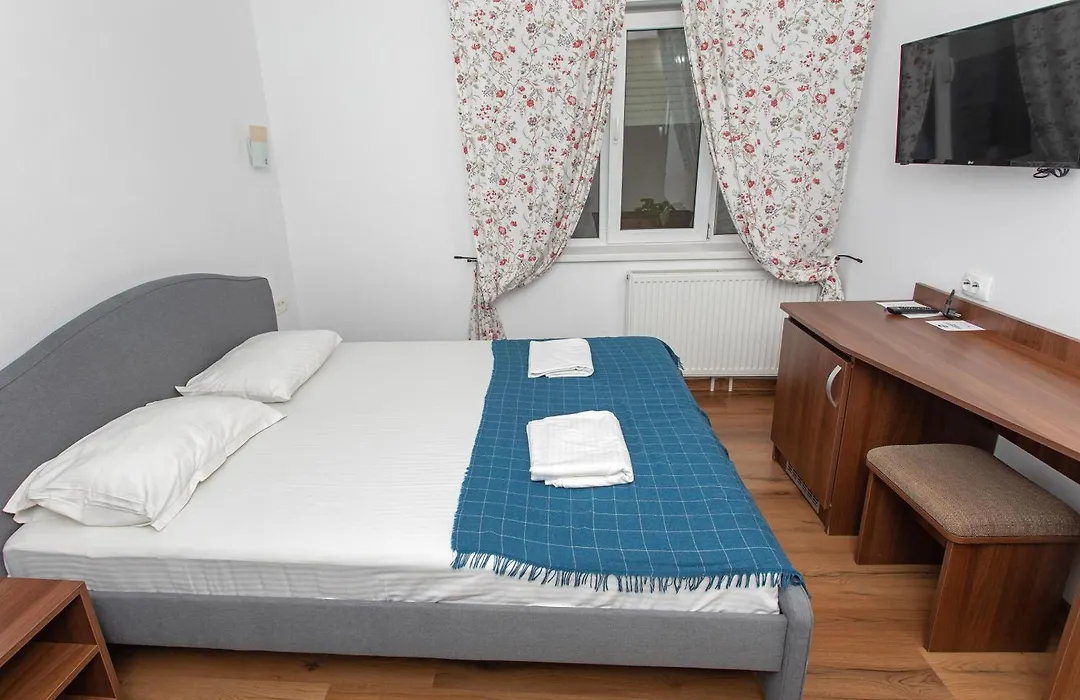 Casa Ormenisan-1