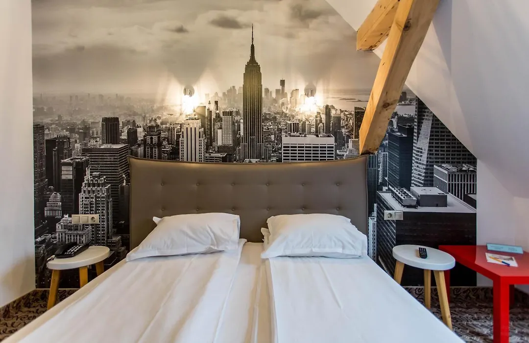 Hotel Bliss-1