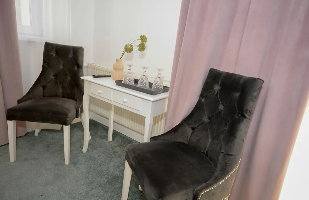 Hotel Andre'S-1