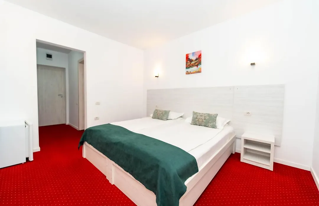 Hotel Cirus-1