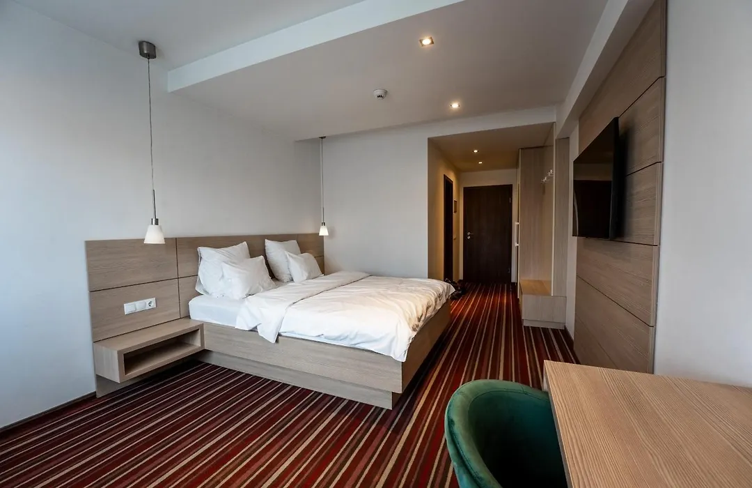 Hotel Oscar-1