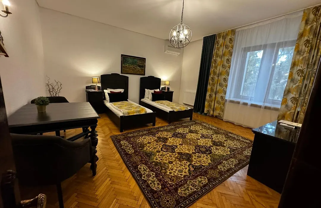 Casa Negustorului-1