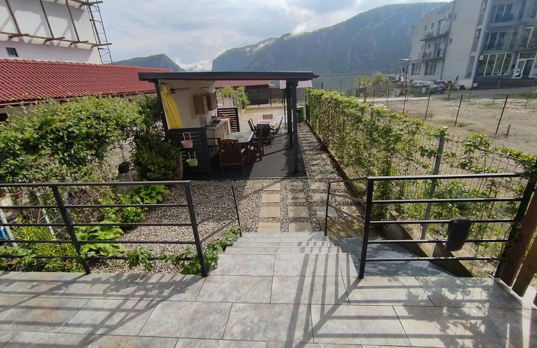 Casa Dobro Dubova-1