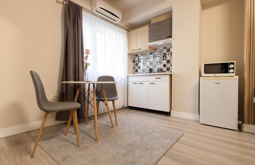 Apart Hotel Bonjour Cluj-1