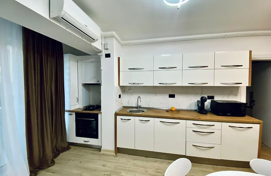 Apartamente By Alz Infinity-1