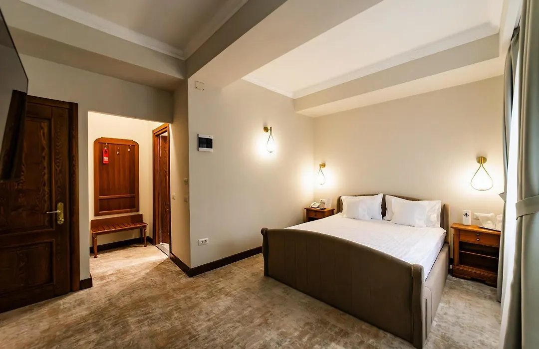 Hotel Amadeus-1