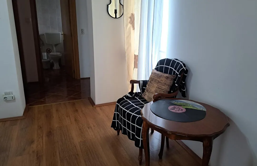 Camere de inchiriat Cascada-1