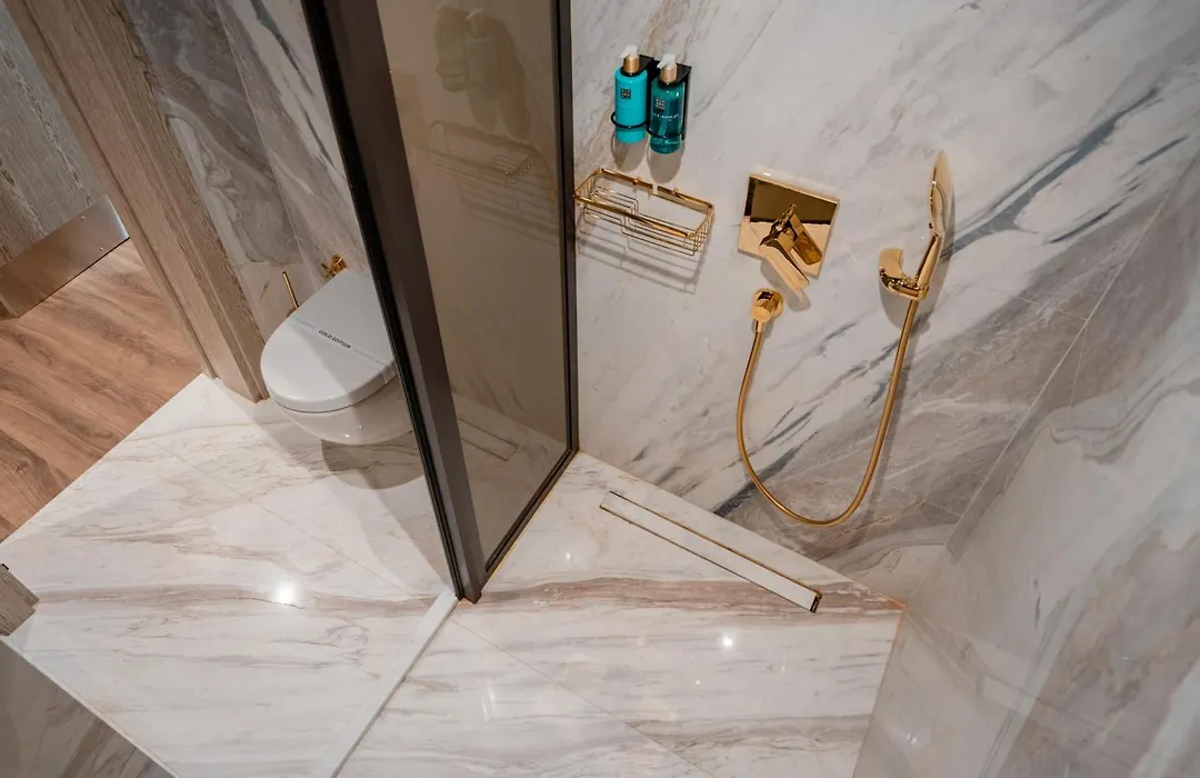 Belinda Hotel Mamaia Adults Only-1