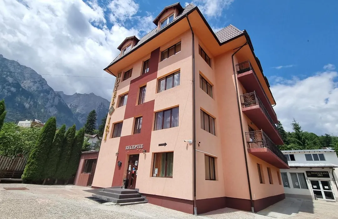 Hotel Iri-1