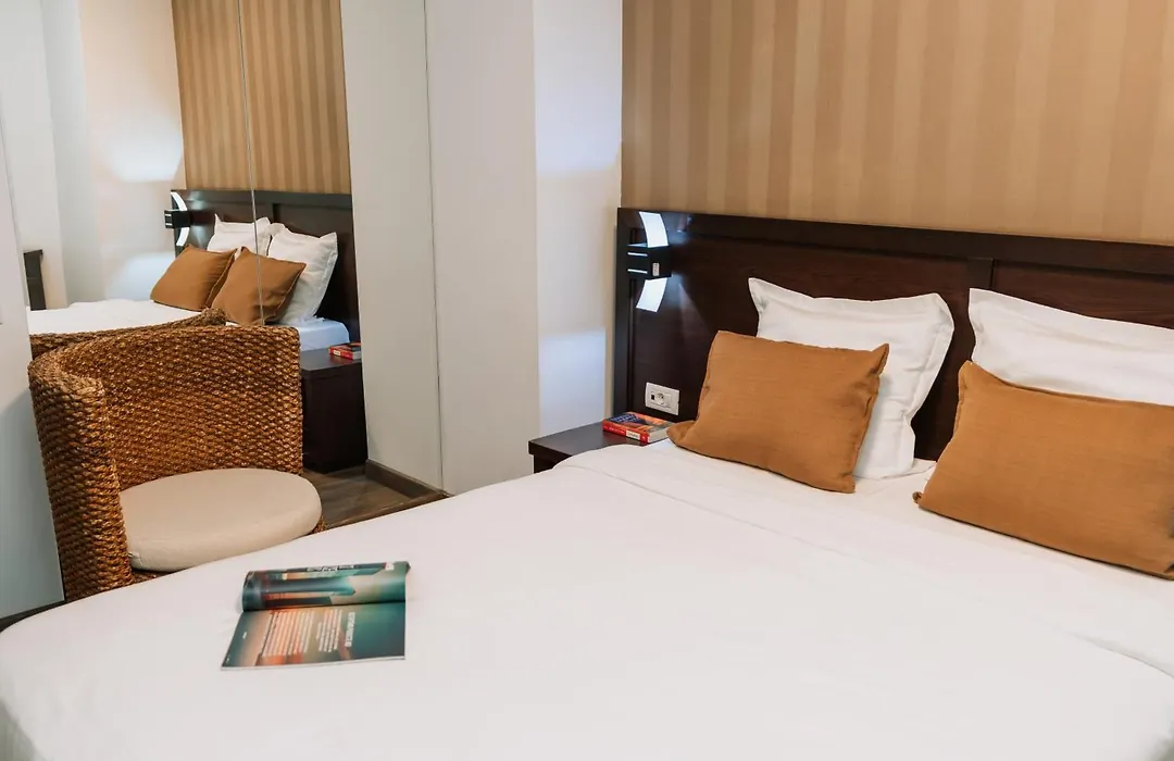 Duke Armeneasca Suites By Olala!-1