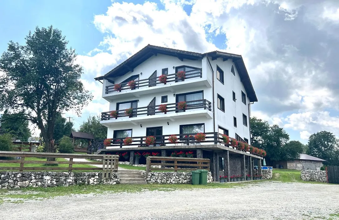 Casa Valea Rece-1
