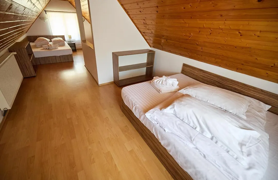 Apartamente cu 3 dormitoare SuperSki-1