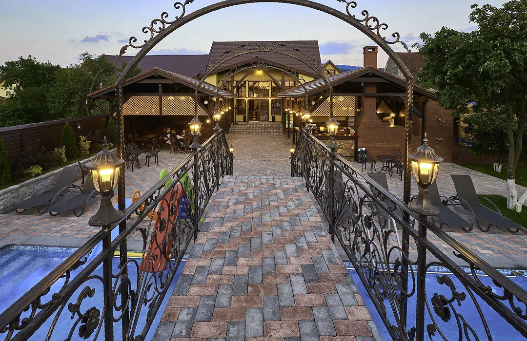 Resort Ambient-1