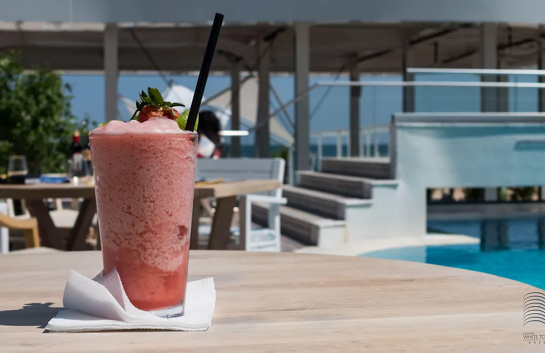 White Tower Mamaia-1