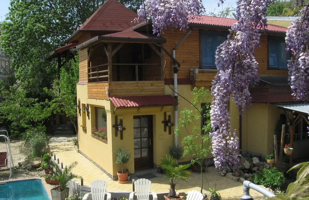 Casa Mica Guesthouse-1