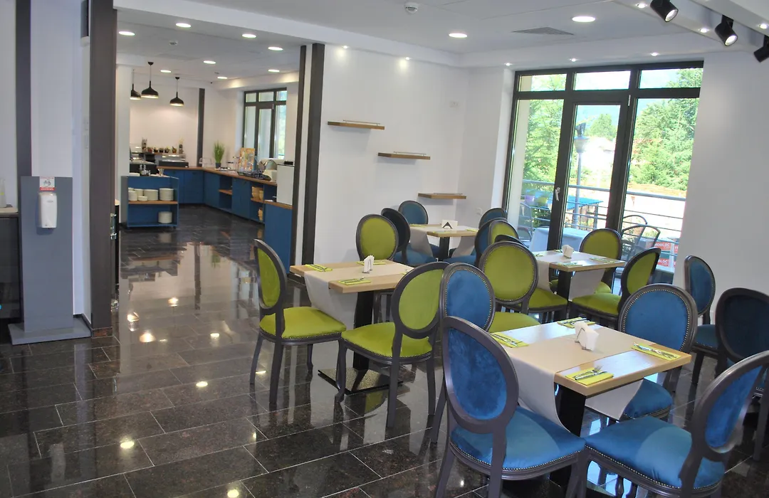 Hotel Carpat Inn-1