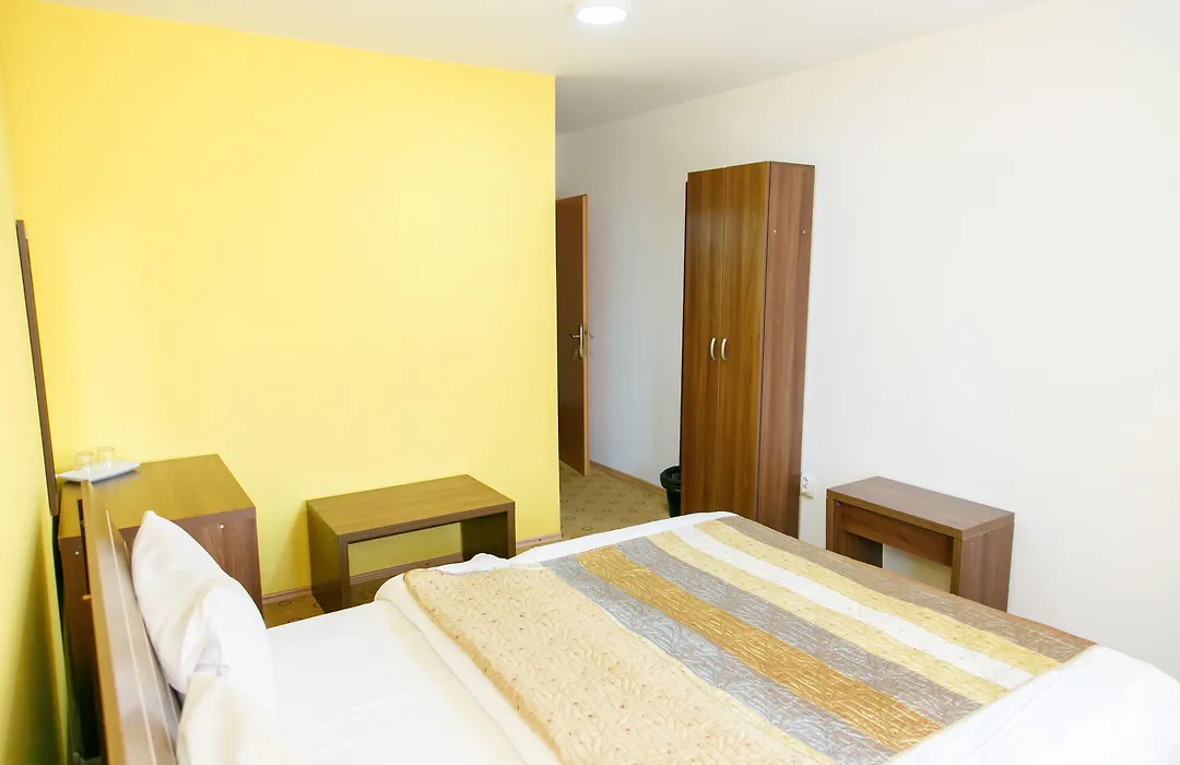 Hotel Global-1