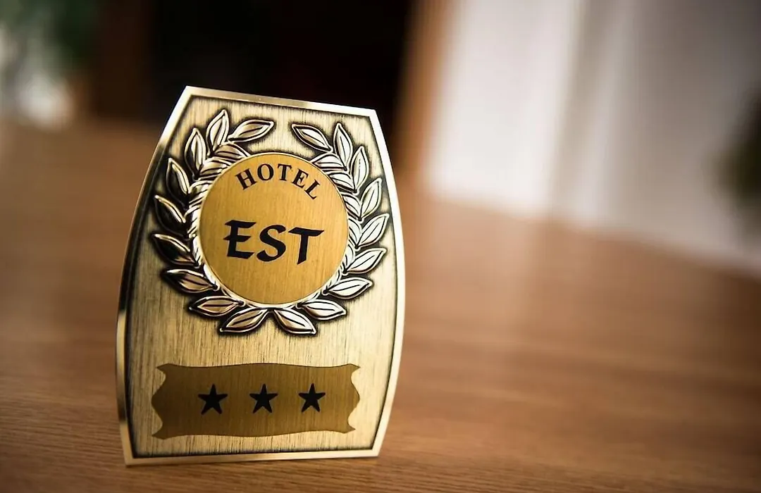 Hotel Est-1