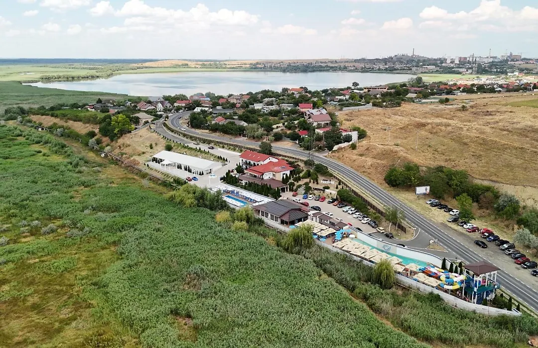 Pensiunea Lebada-1