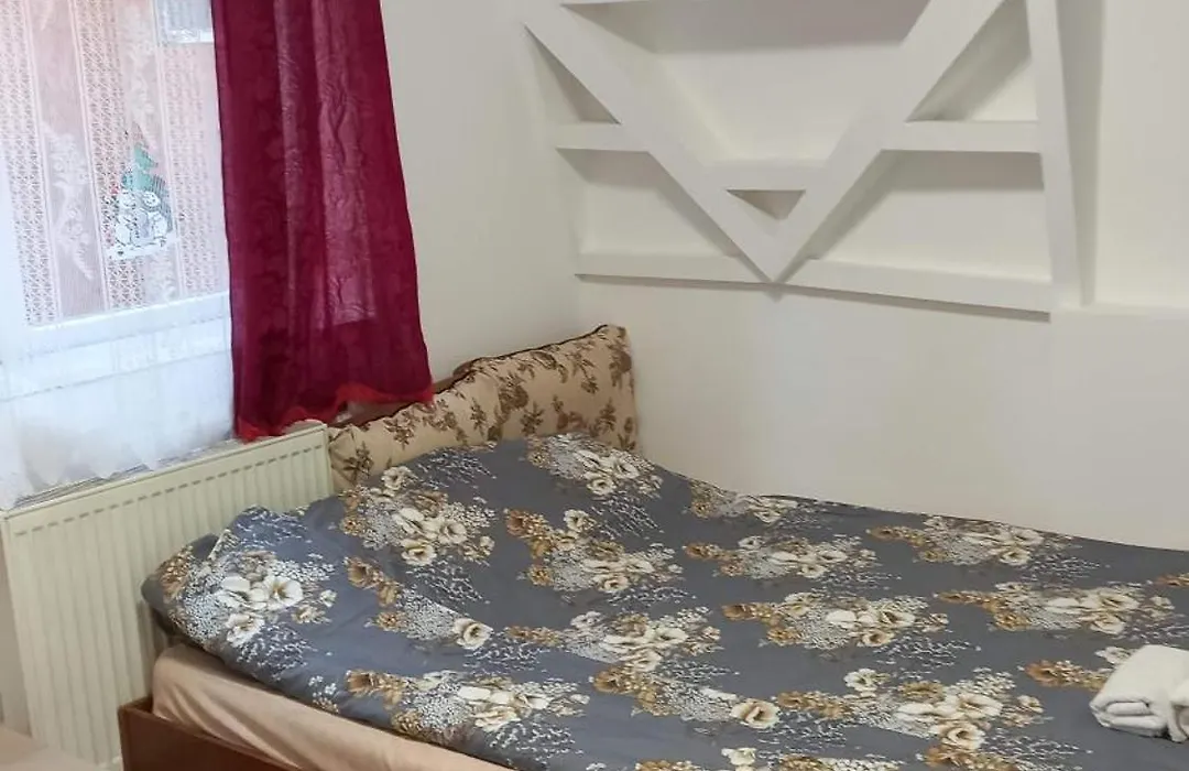 Casa Cu Lavandă-1