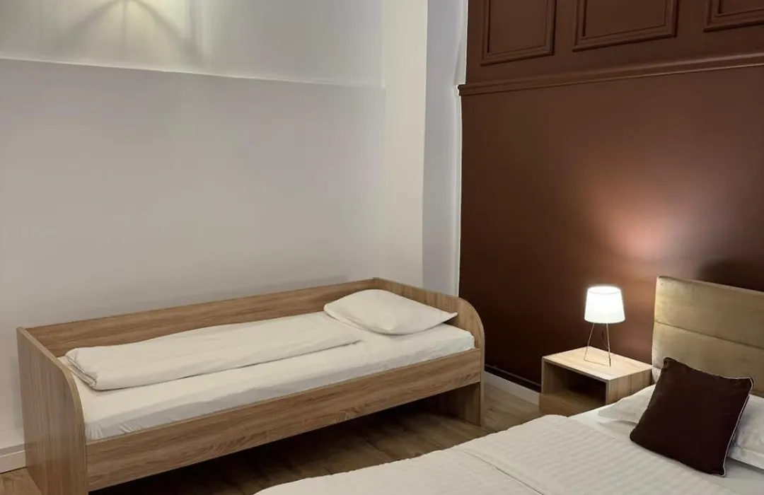 Corvin Guesthouse-1