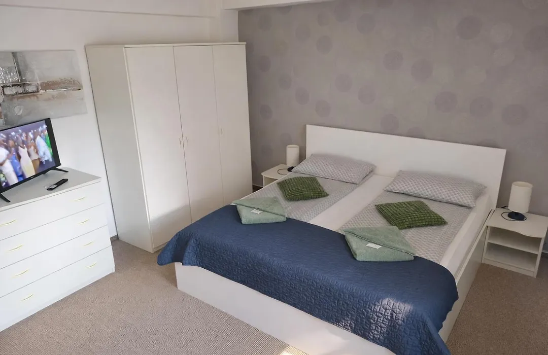 7 Level Panzio, Ultra Central, Self Check-In, Self-Catering-1
