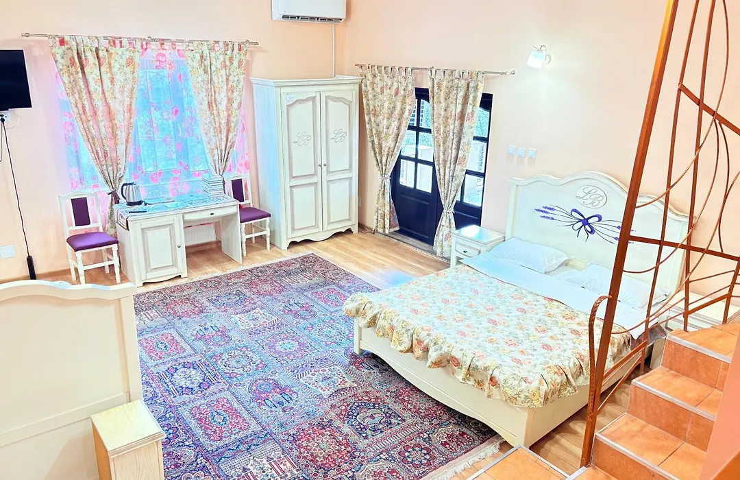 Leaganul Bucovinei Guest House-1