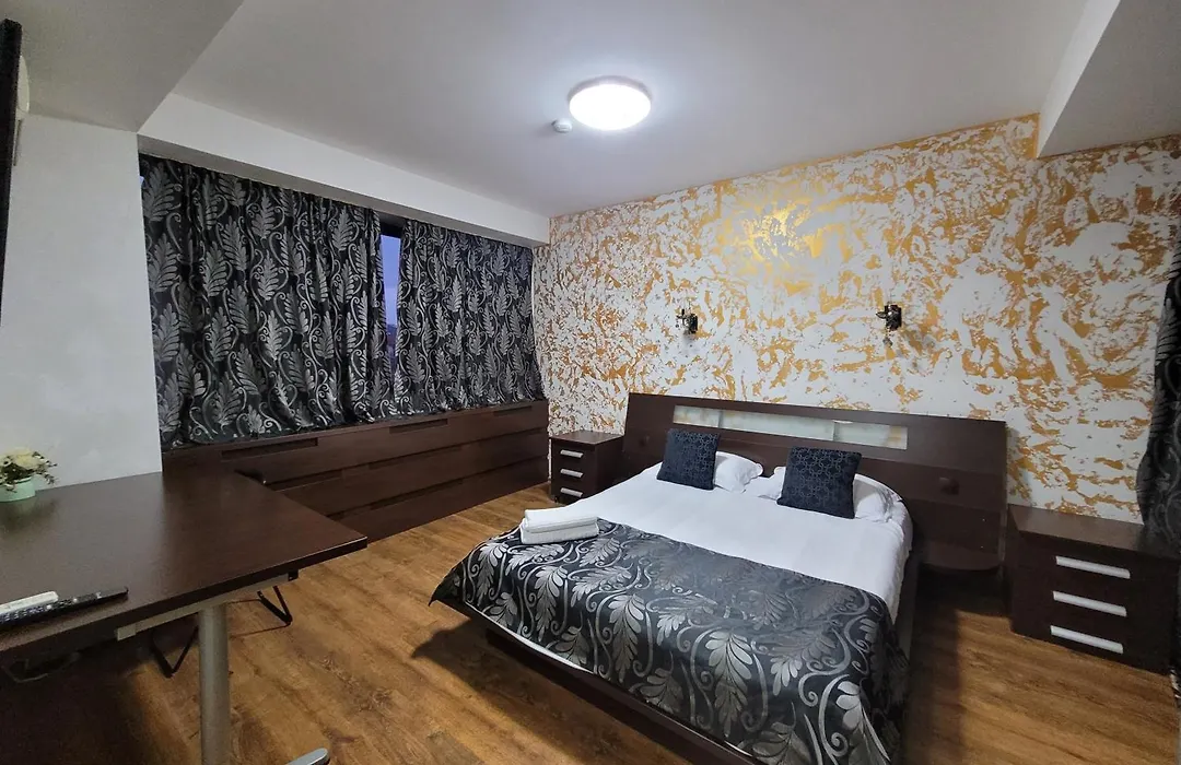 Mag Motel-1