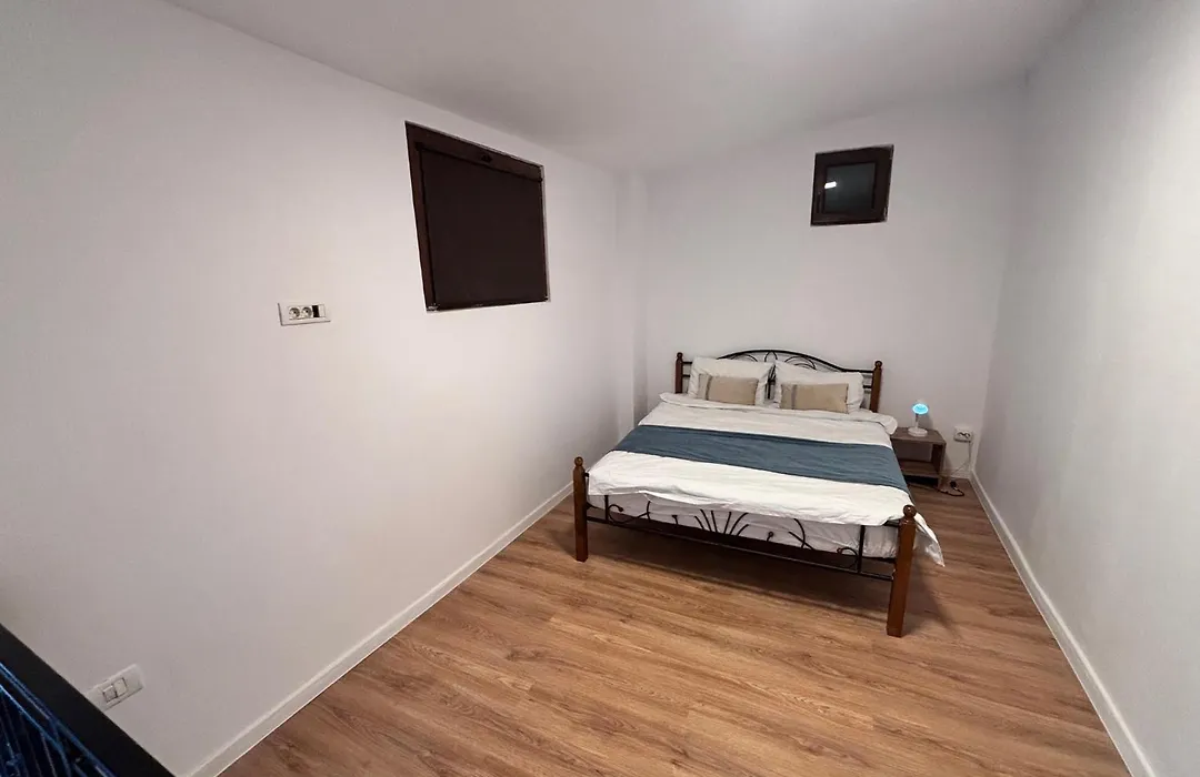Piata Uniri Cozy Inn-1