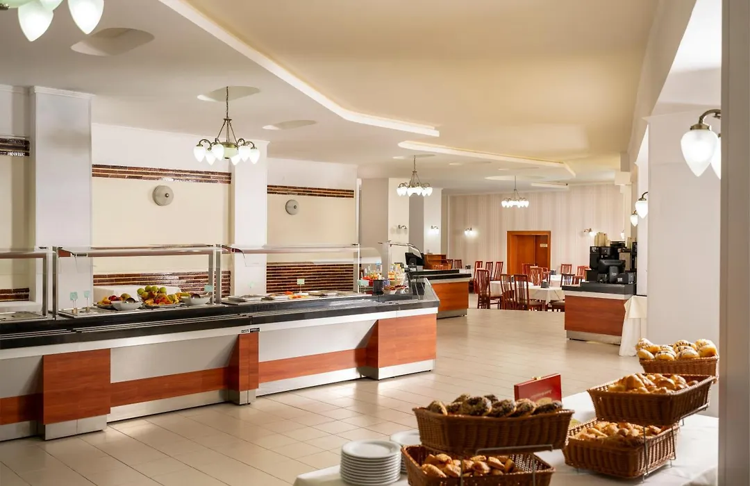 Hotel Amiral-1
