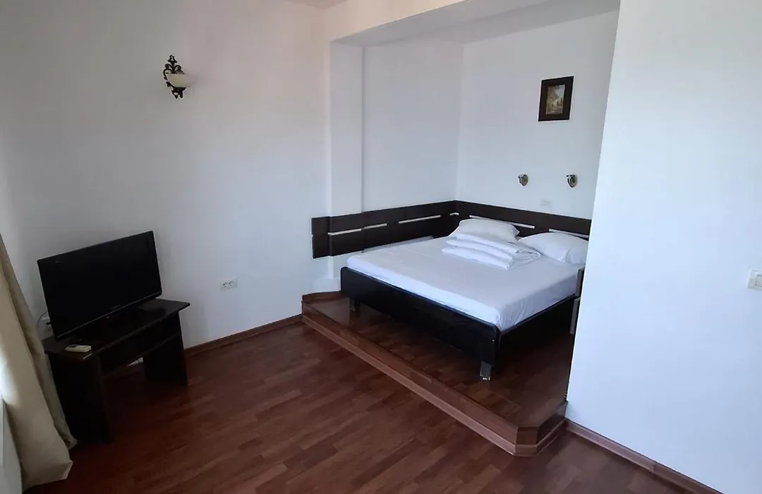 Hotel Insula-1