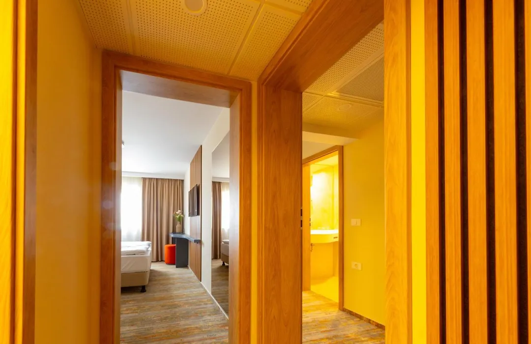 Hotel Cetate-1