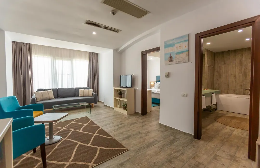 Hotel Riviera-1