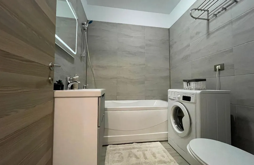 Apartament Sunshine Alessi Beach Pool & Spa-1