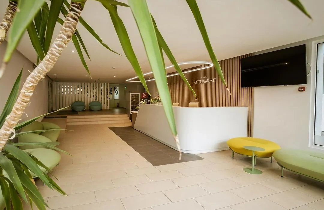 Hotel Favorit-1