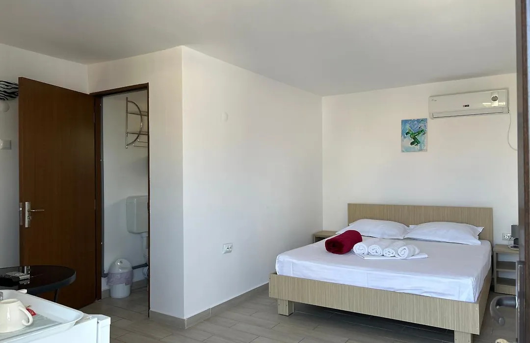 Vila Elna-1