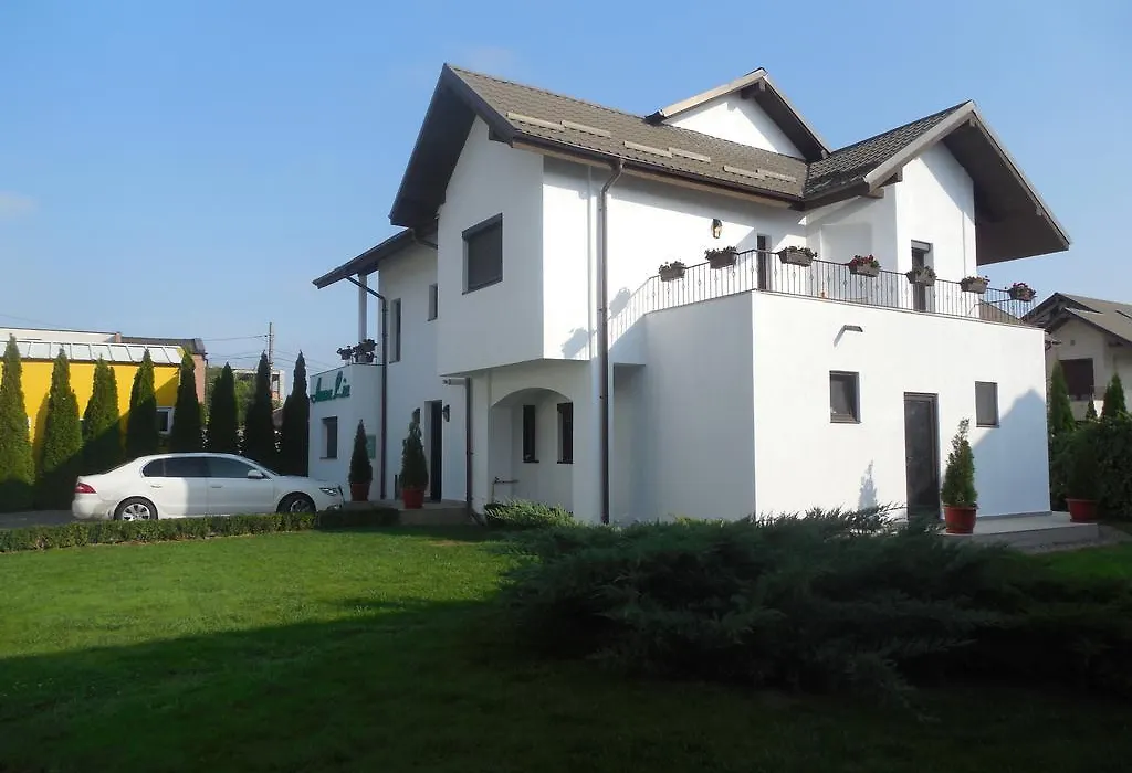 Villa Annalia - Rooms To Rent-1